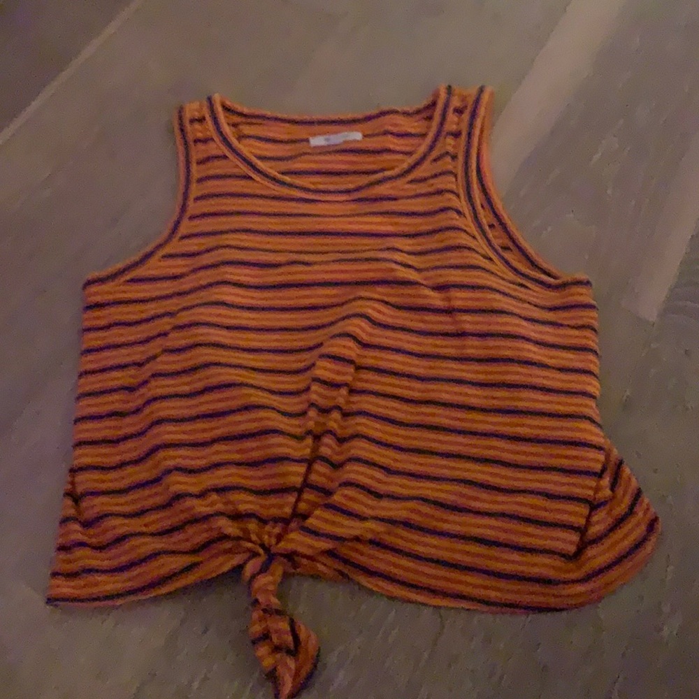 Multi color adorable tank top!